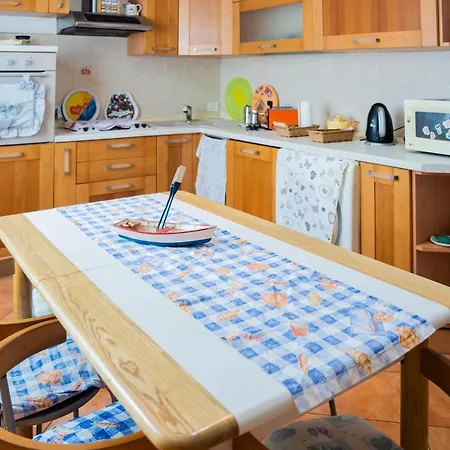 067 - Villetta Veronica, - 15 Minutes To Sea Holiday home Borzonasca